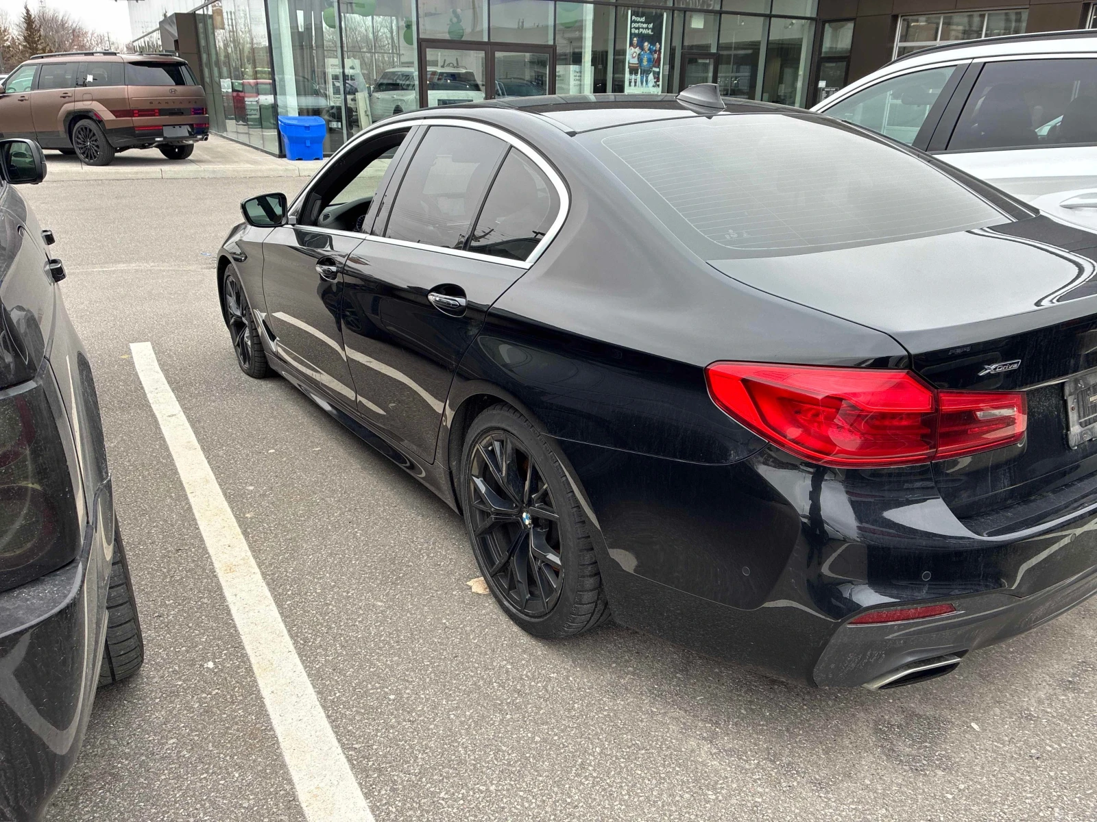 BMW 540 М ПАКЕТ * ОБДУХВАНЕ * HARMON KARDON * CARFAX * , снимка 3 - Автомобили и джипове - 54100800
