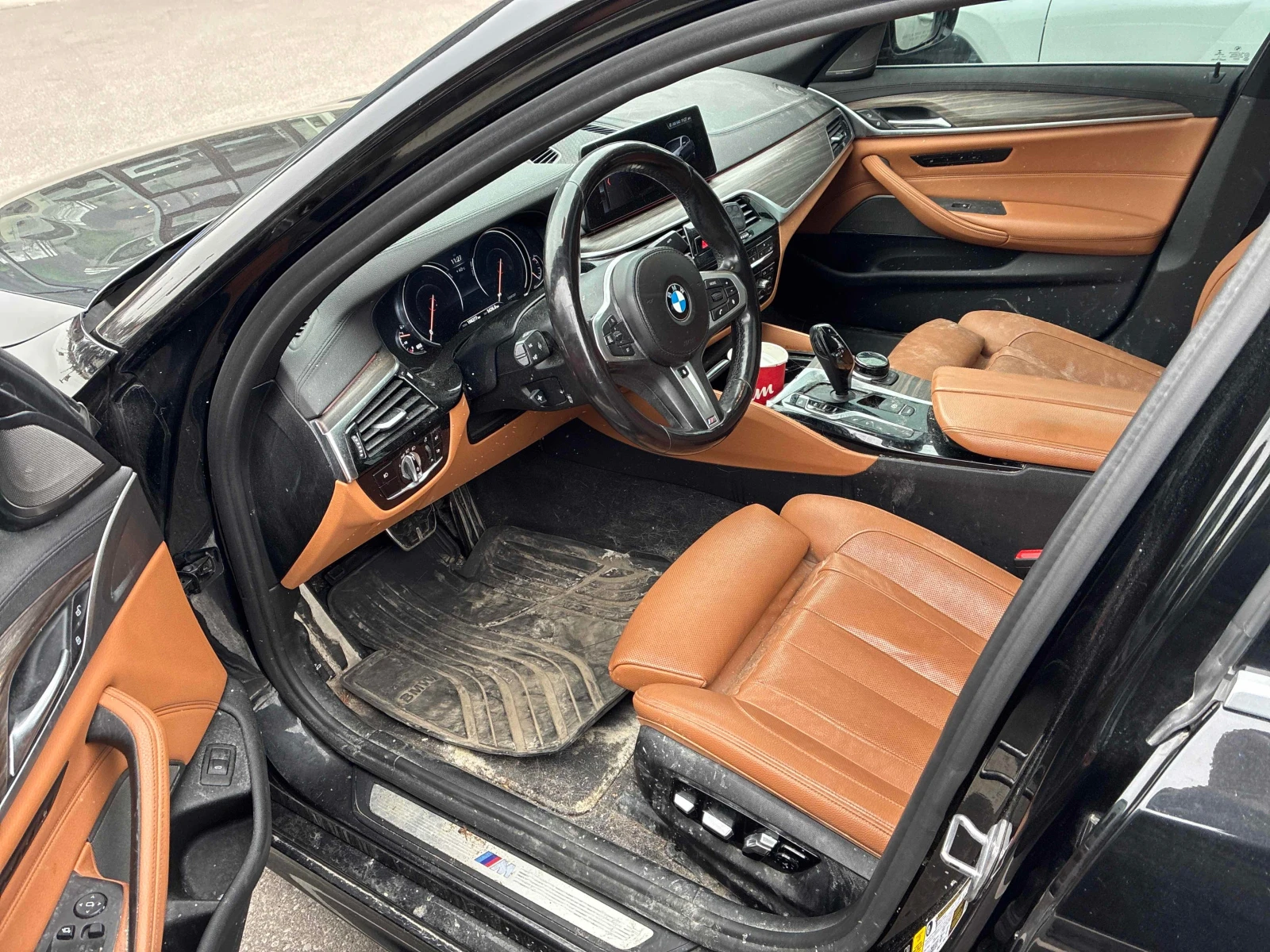 BMW 540 М ПАКЕТ * ОБДУХВАНЕ * HARMON KARDON * CARFAX * , снимка 6 - Автомобили и джипове - 54100800