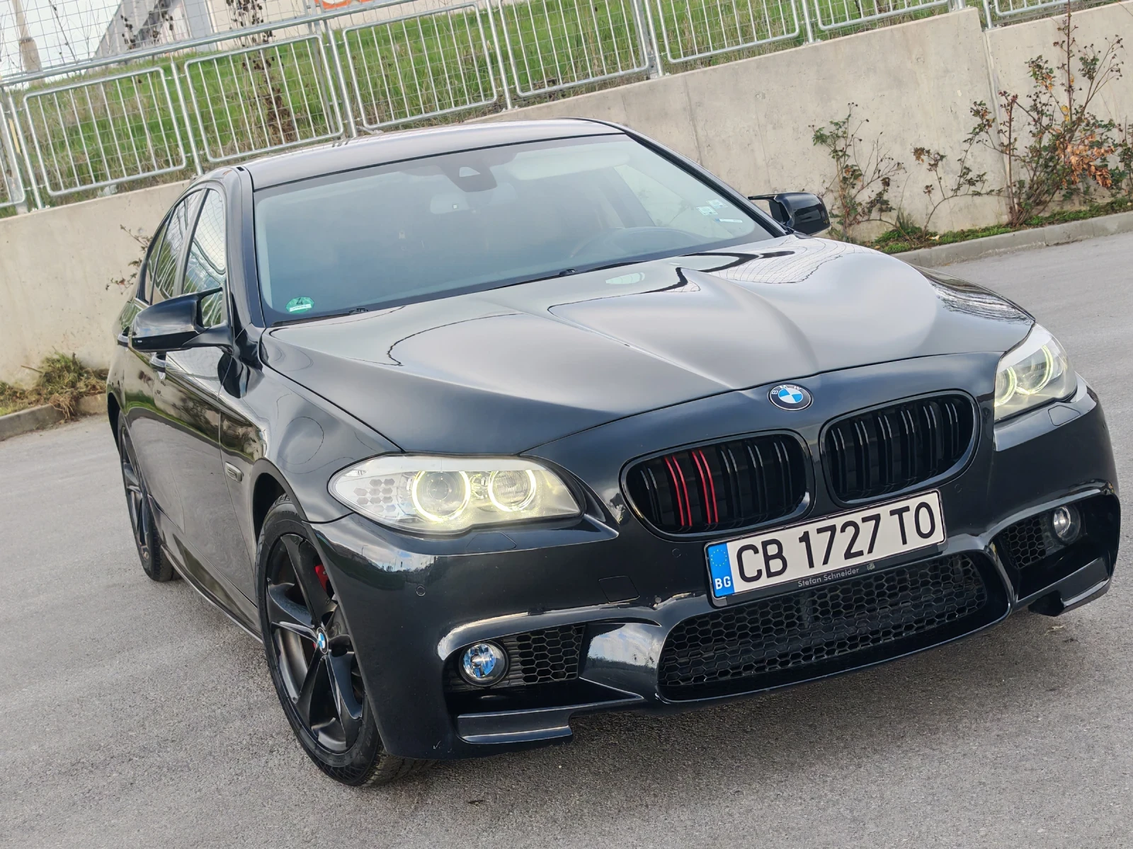 BMW 530 F10/TOP// HeadUp//SoftClose//KeyLess Go//ОБСЛУЖЕН , снимка 5 - Автомобили и джипове - 54229808