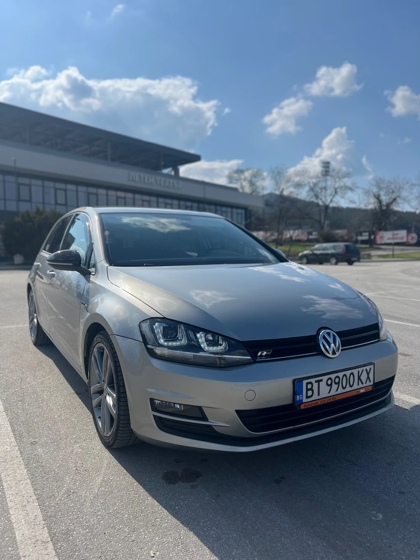 VW Golf 7 | 1.6TDI | 105к.с. | ПЕРФЕКТНО СЪСТОЯНИЕ, снимка 2 - Автомобили и джипове - 54337455