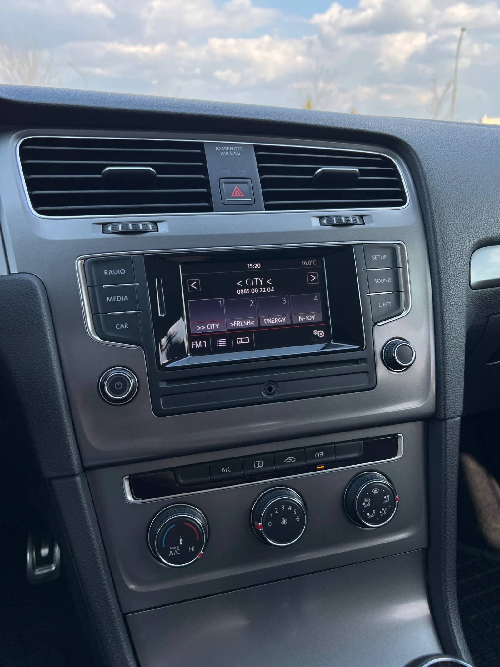 VW Golf 7 | 1.6TDI | 105к.с. | ПЕРФЕКТНО СЪСТОЯНИЕ, снимка 10 - Автомобили и джипове - 54337455