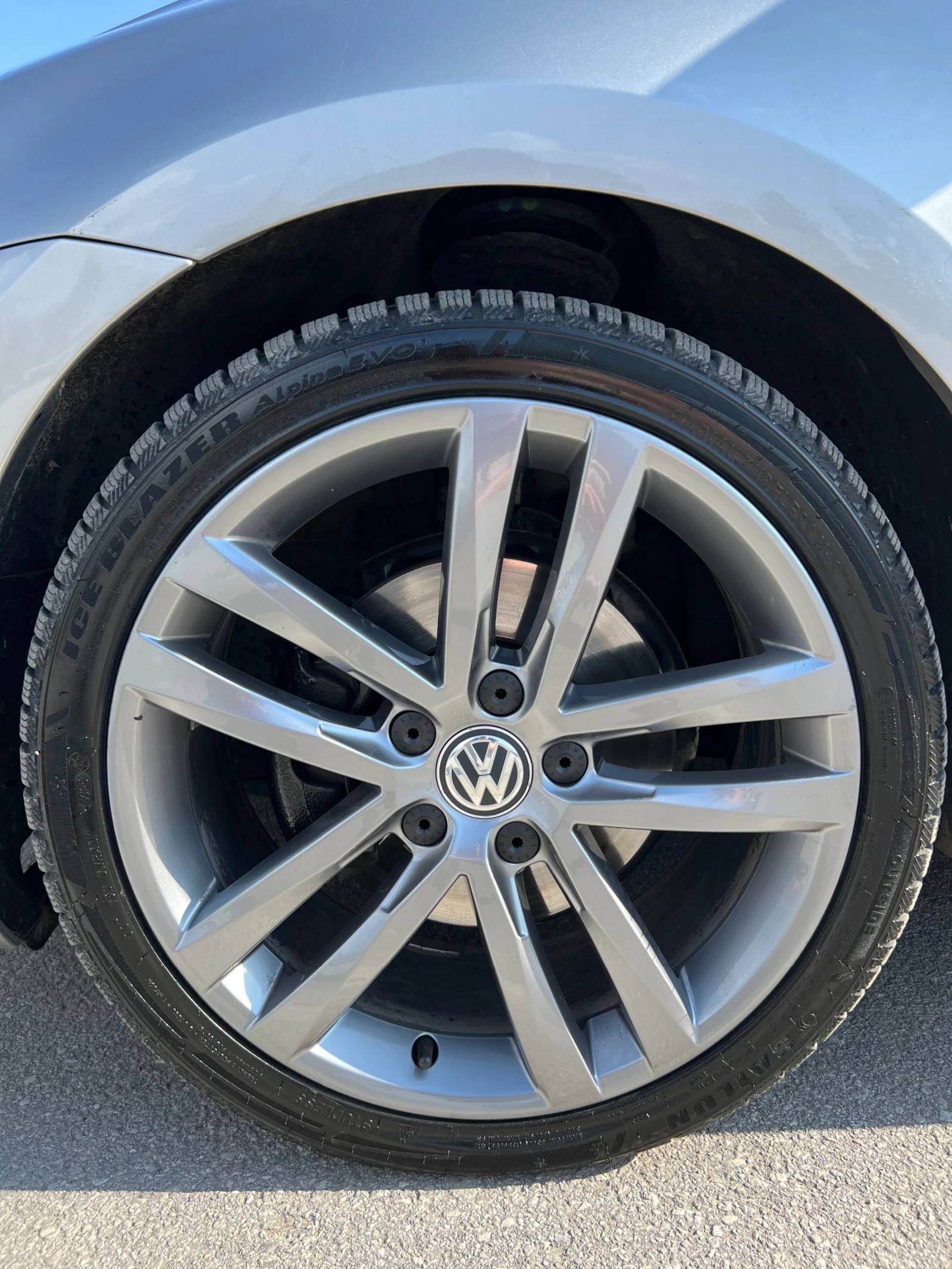 VW Golf 7 | 1.6TDI | 105к.с. | ПЕРФЕКТНО СЪСТОЯНИЕ, снимка 14 - Автомобили и джипове - 54337455