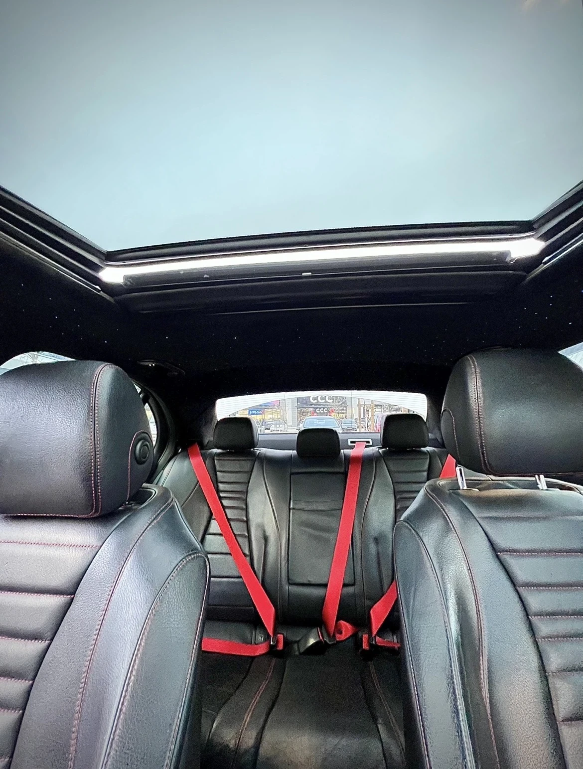 Mercedes-Benz E 220, снимка 7 - Автомобили и джипове - 54356331