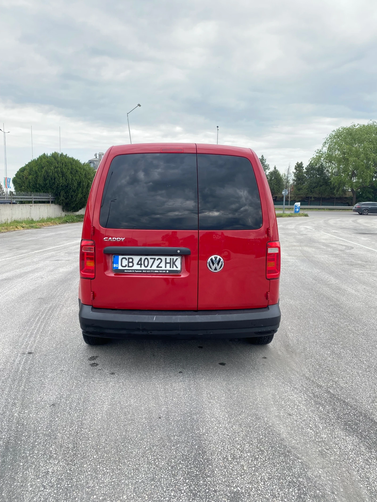 VW Caddy 2.0 TDi, с ДДС, снимка 5 - Автомобили и джипове - 54506795