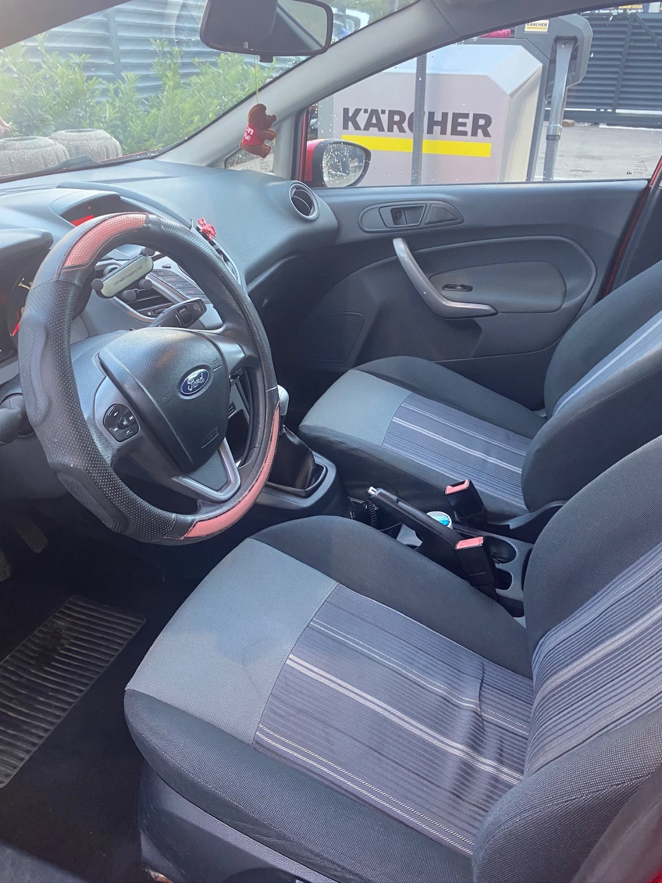 Ford Fiesta 1.25i, снимка 8 - Автомобили и джипове - 54919111
