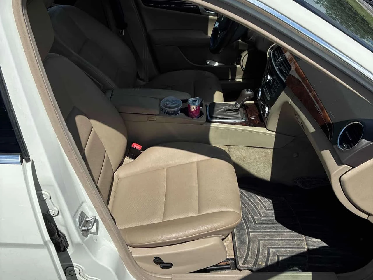 Mercedes-Benz C 300  ПОДГРЕВИ / ПАНОРАМА / ЦЕНА ДО БЪЛГАРИЯ , снимка 14 - Автомобили и джипове - 55391872