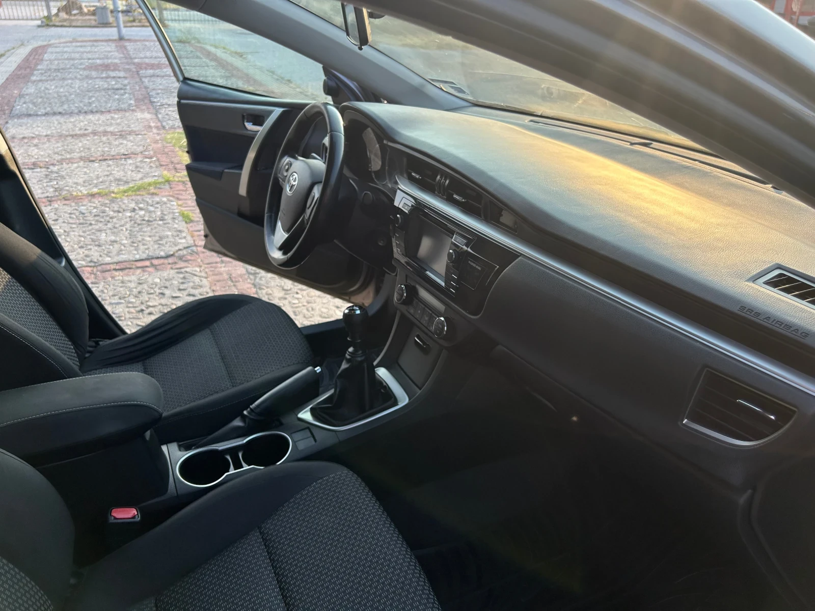 Toyota Corolla, снимка 7 - Автомобили и джипове - 55396603
