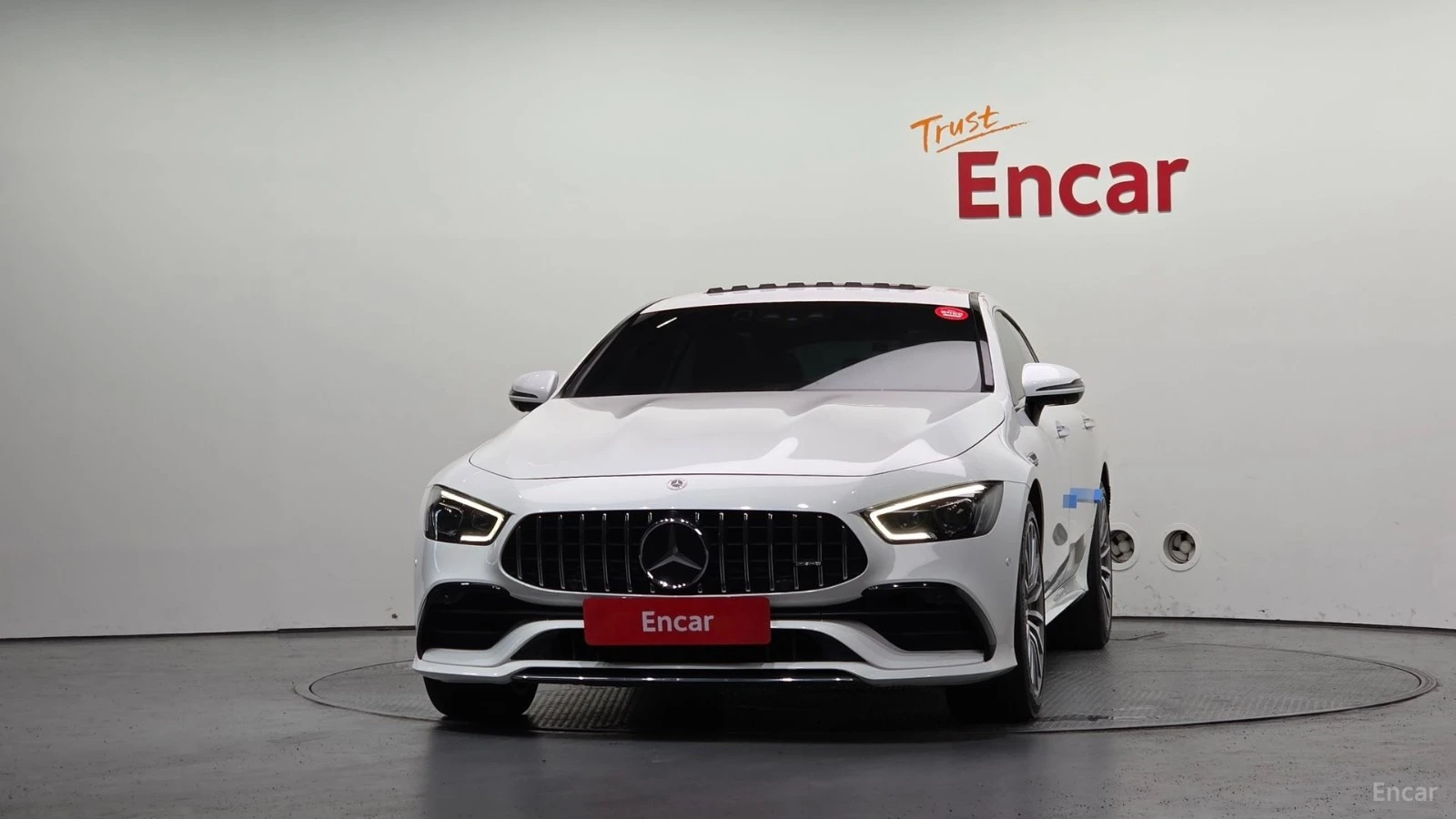 Mercedes-Benz AMG GT 43* 4MATIC+ * ПОДГРЕВ* ОБДУХВАНЕ* ПАНО* 360* HUD* , снимка 3 - Автомобили и джипове - 55485575