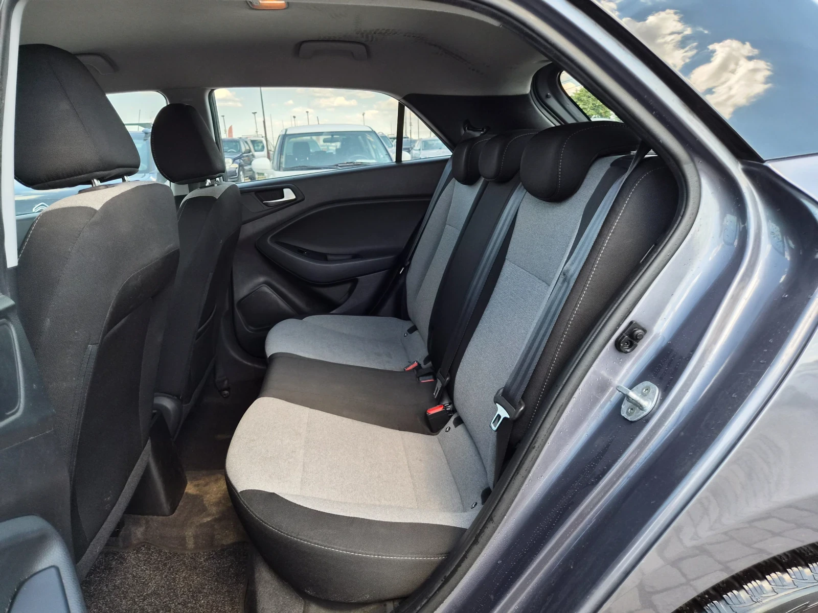 Hyundai I20 1.1CRDI 75�� EU6B 145000��. | Mobile.bg � ����������� 13