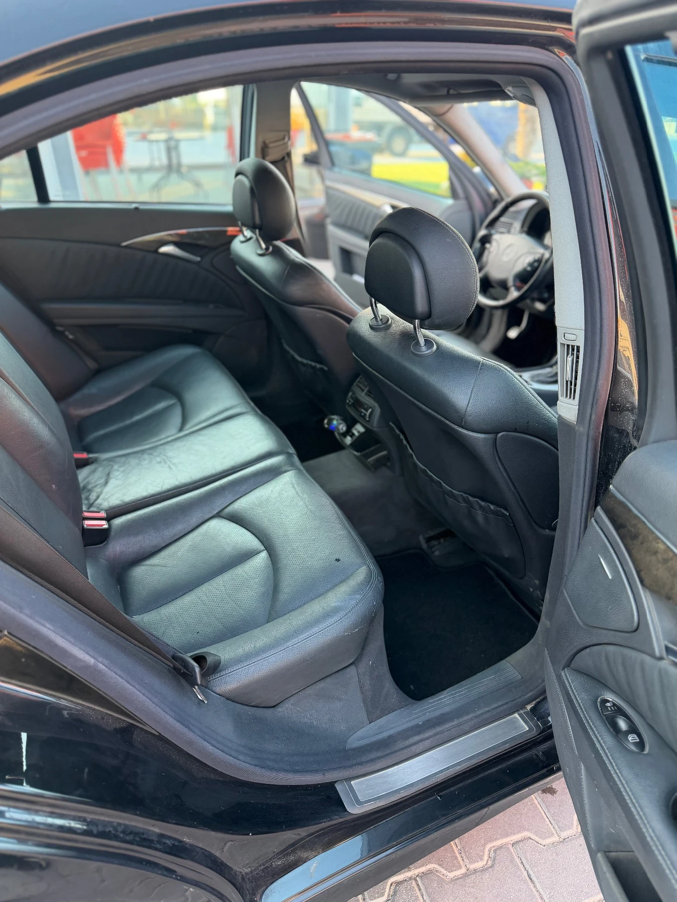 Mercedes-Benz E 320 Cdi, снимка 13 - Автомобили и джипове - 55630249