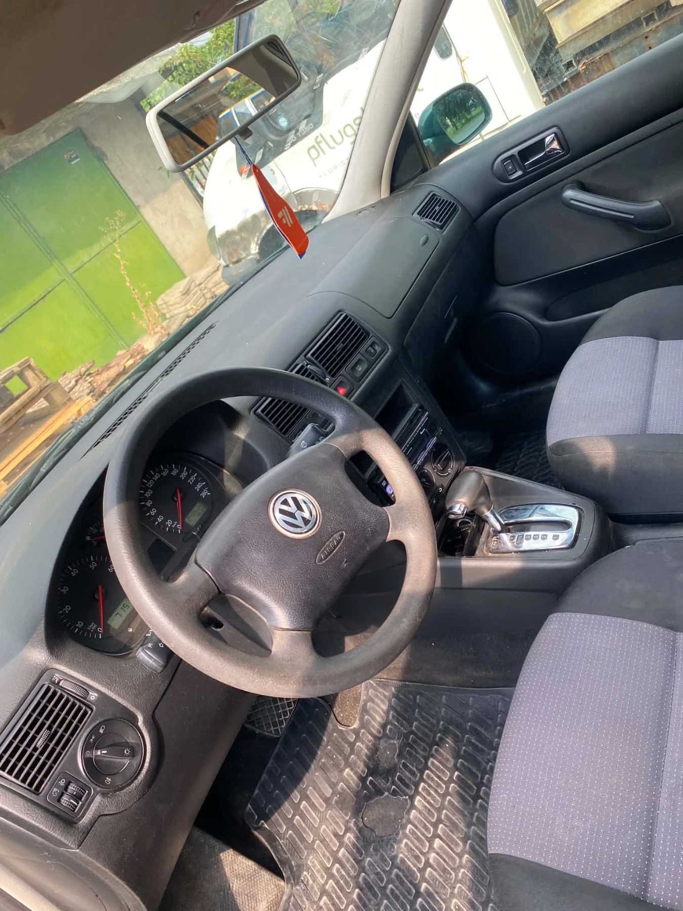 VW Golf, снимка 2 - Автомобили и джипове - 55695976