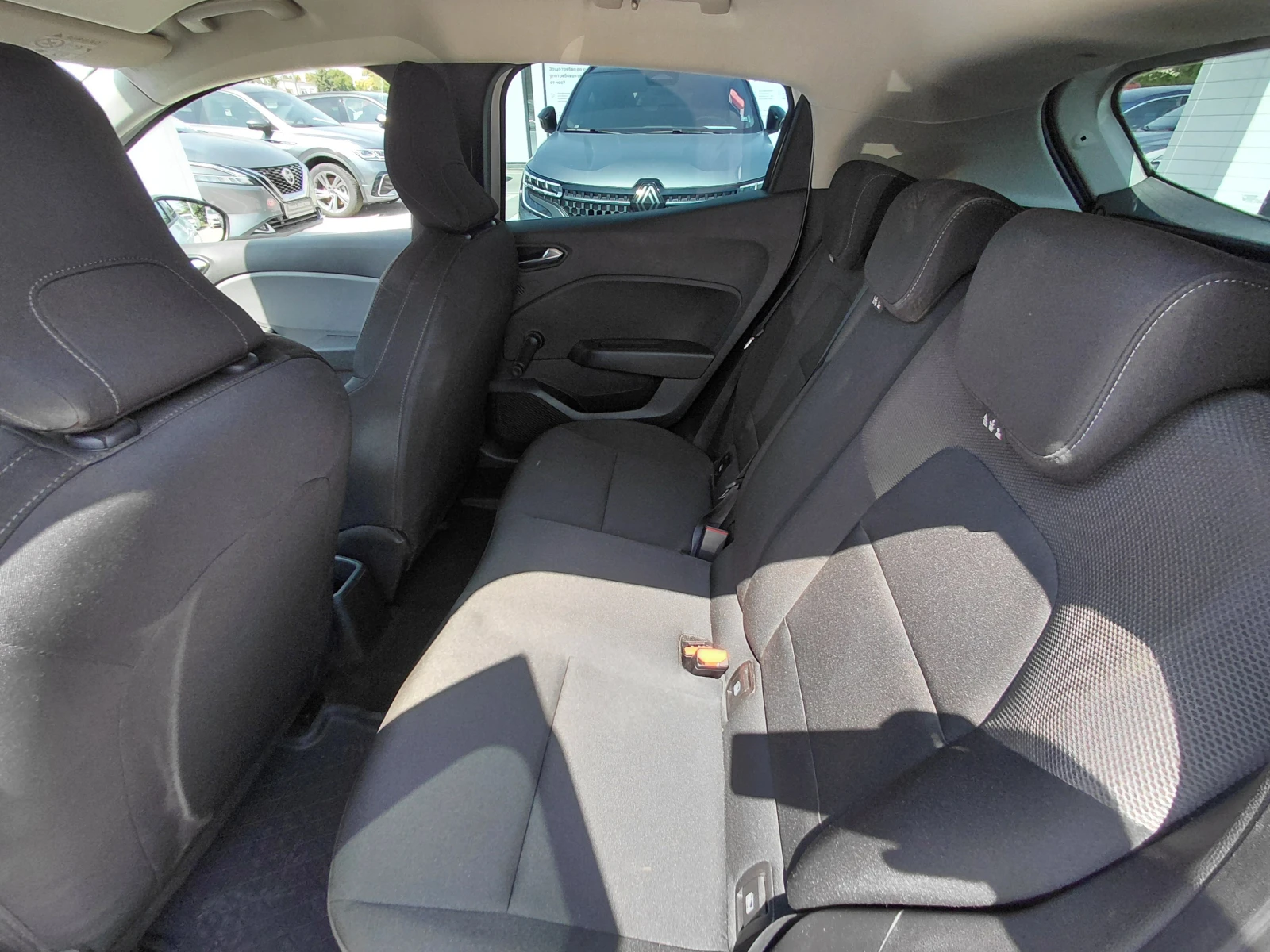 Renault Clio 1.0TCe /91k.c./6MT/Life, снимка 16 - Автомобили и джипове - 55900890