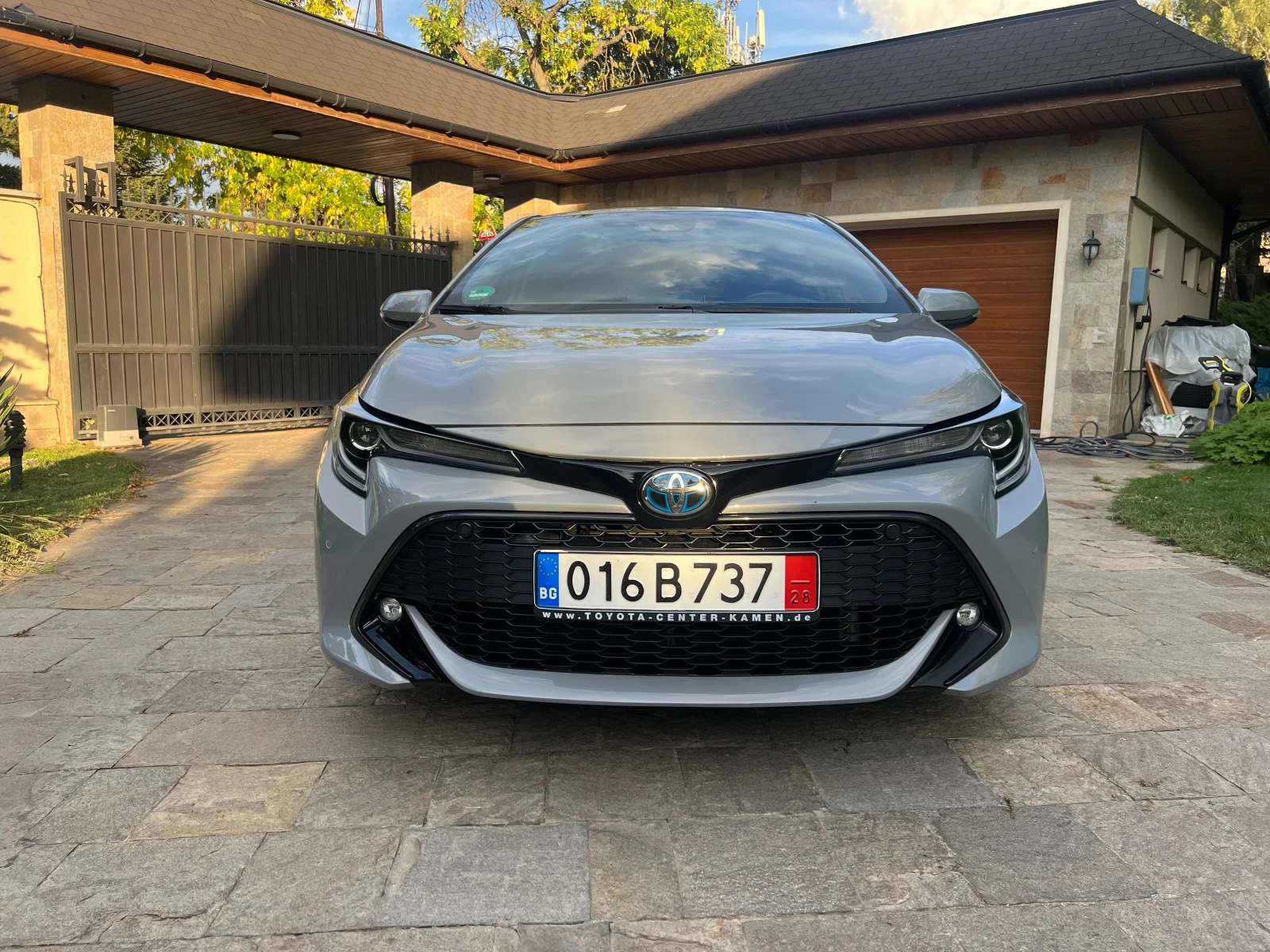 Toyota Corolla 2.0 HEV EXECUTIVE, снимка 6 - Автомобили и джипове - 55904603