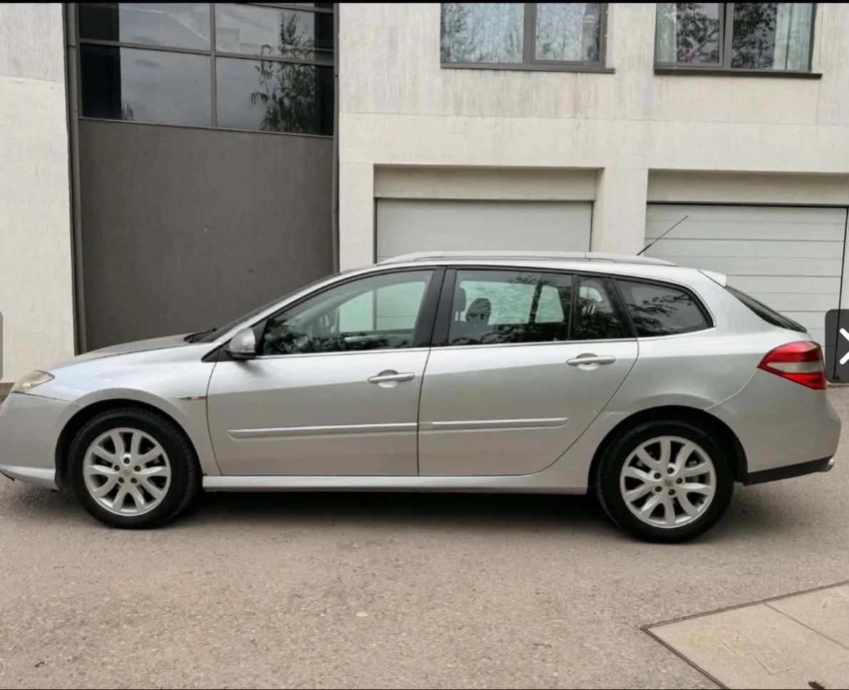 Renault Laguna 2.0dci AUTOMATIC * БАРТЕР* , снимка 2 - Автомобили и джипове - 56013103