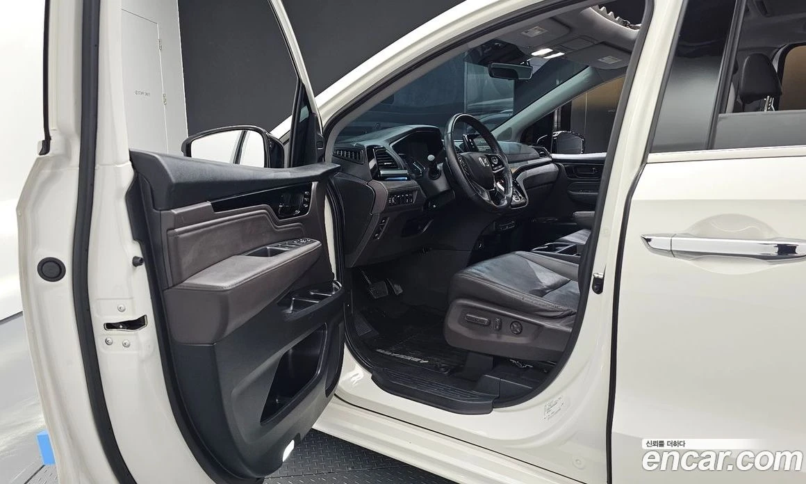 Honda Odyssey 3.5 5th, снимка 13 - Автомобили и джипове - 56122922