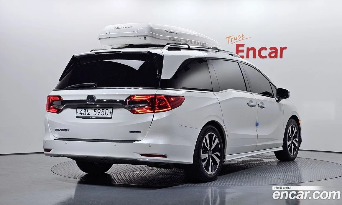 Honda Odyssey 3.5 5th, снимка 2 - Автомобили и джипове - 56122922