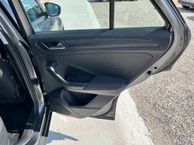 VW T-Roc = 25000км= ЧИСТО НОВ, снимка 12