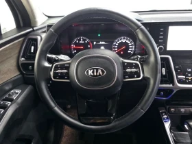 Kia Sorento Diesel 2.2 2WD| DIST| КАМЕРА| ПОДГРЕВ| ОБДУХВАНЕ, снимка 13