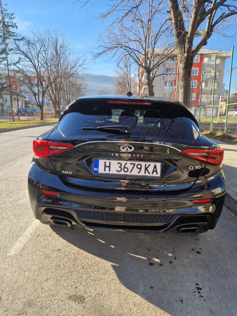 Infiniti Q30 4?4, снимка 3 - Автомобили и джипове - 48994674