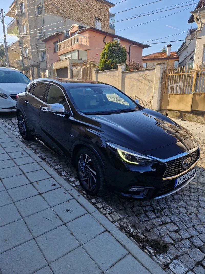 Infiniti Q30 4?4, снимка 14 - Автомобили и джипове - 48994674