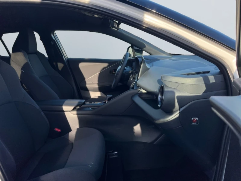 Toyota C-HR 2.0HYBRID* * TEAM D* DISTR* KEYLESS* CAMERA, снимка 6 - Автомобили и джипове - 49482543