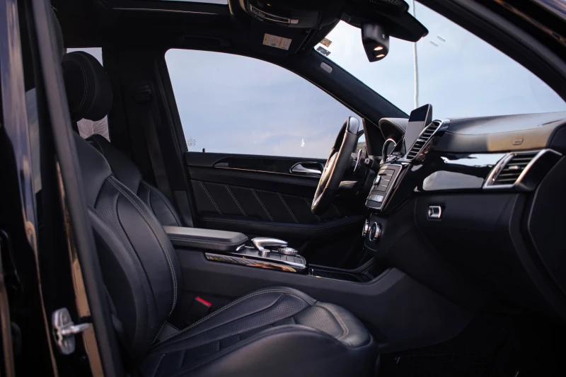 Mercedes-Benz GLE 63 S AMG, снимка 5 - Автомобили и джипове - 52624829