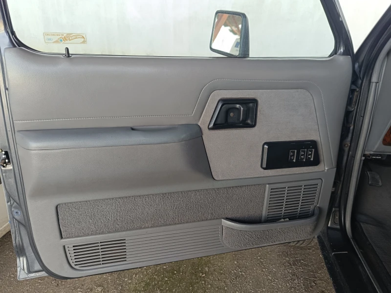 Ford Bronco XLT 4×4, снимка 12 - Автомобили и джипове - 52930307