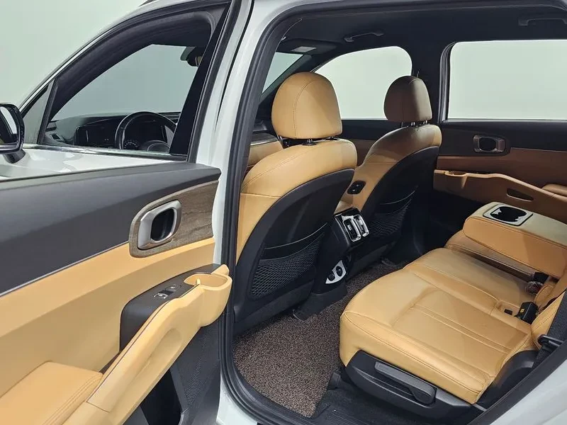 Kia Sorento, снимка 11 - Автомобили и джипове - 55474590