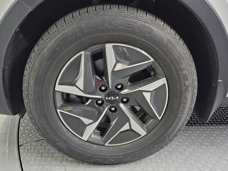 Kia Sorento, снимка 5 - Автомобили и джипове - 55474590