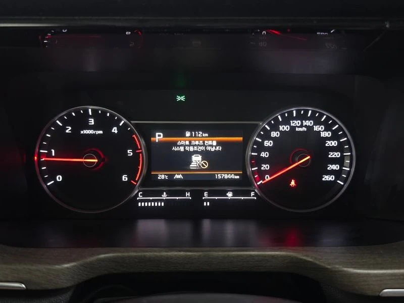 Kia Sorento Diesel 2.2 2WD| DIST| КАМЕРА| ПОДГРЕВ| ОБДУХВАНЕ, снимка 8 - Автомобили и джипове - 55736548