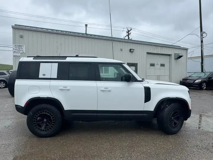 Land Rover Defender Automatic, снимка 2 - Автомобили и джипове - 56011027