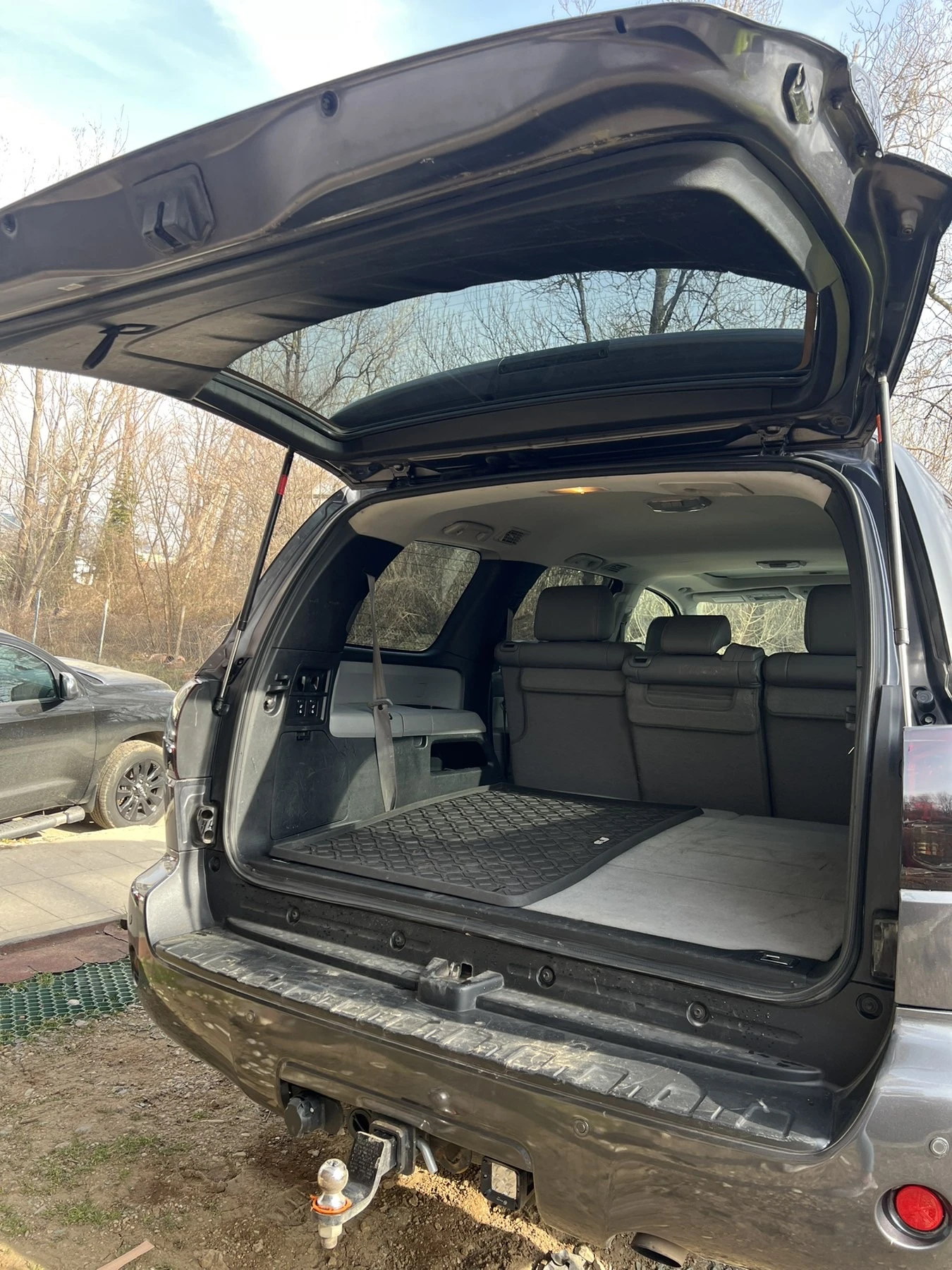 Toyota Sequoia 5.7  V8 4WD | Mobile.bg — изображение 13