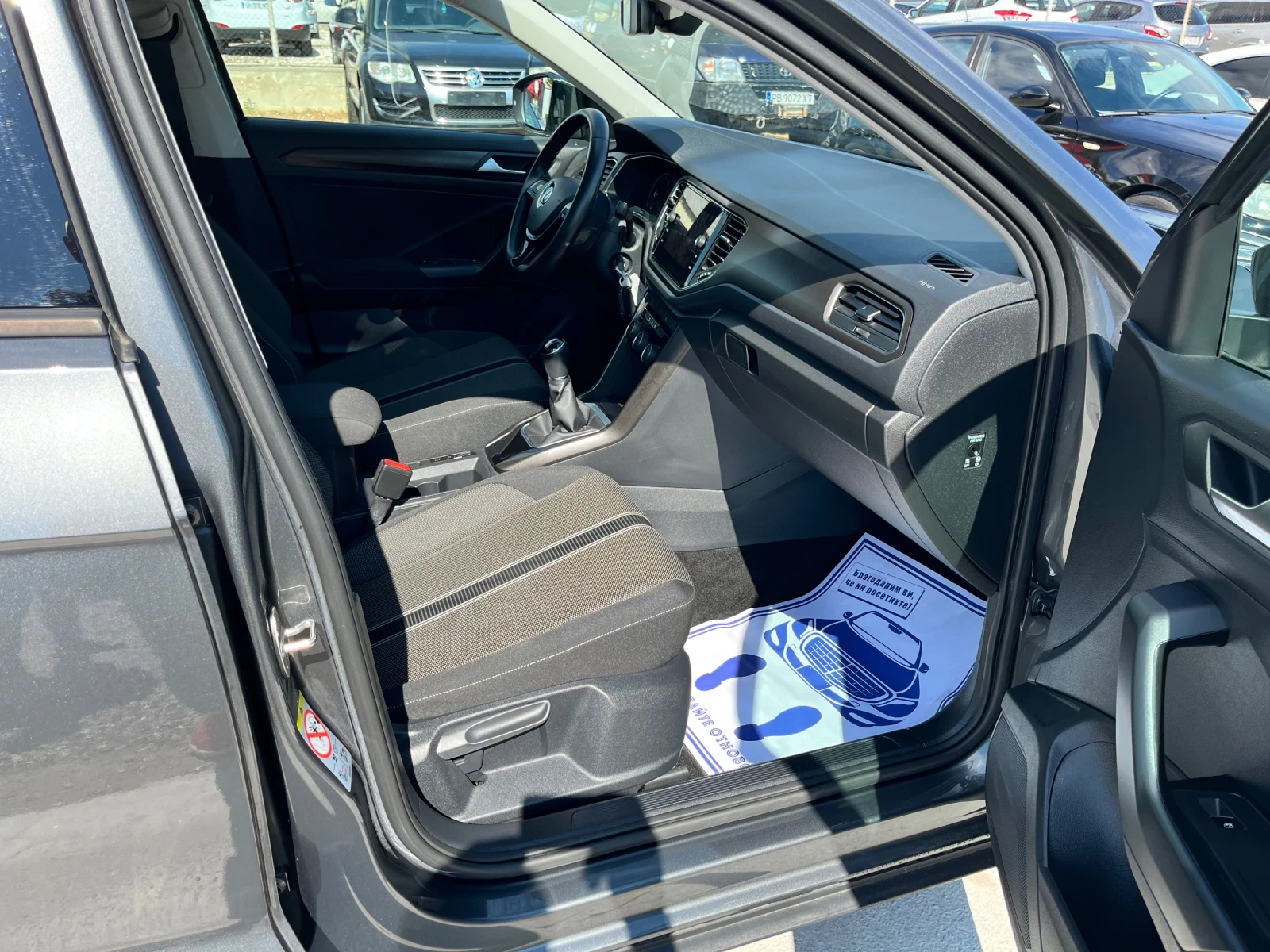 VW T-Roc = 25000=   | Mobile.bg   13