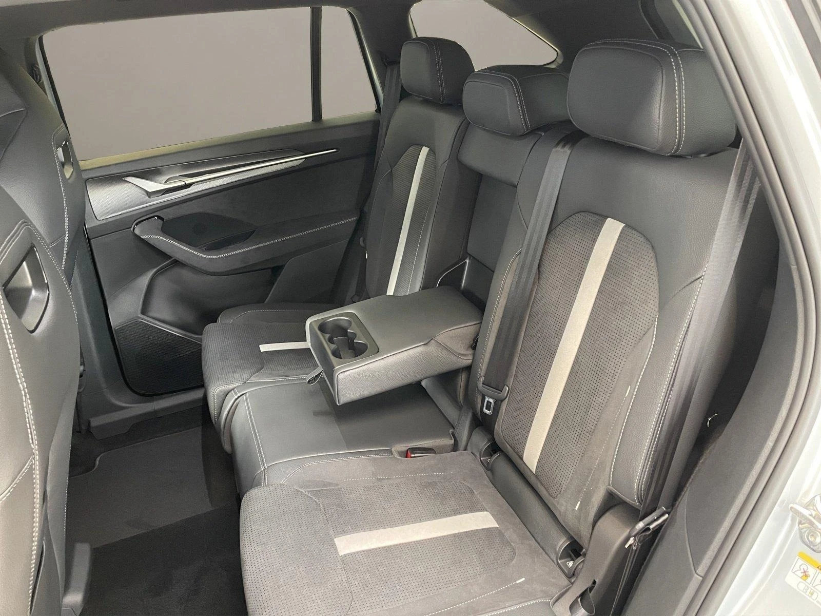 Skoda Kodiaq SPORT-LINE* CANTON* DISTR* MEMORY* KEYLESS*  | Mobile.bg   12