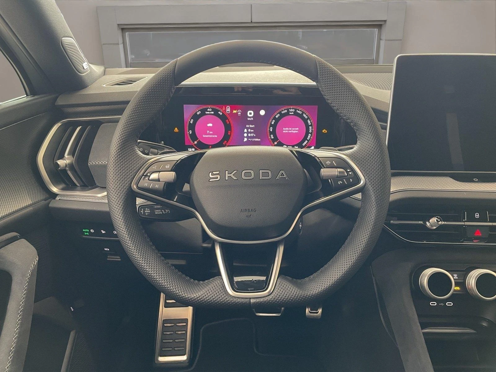 Skoda Kodiaq SPORT-LINE* CANTON* DISTR* MEMORY* KEYLESS*  - изображение 8