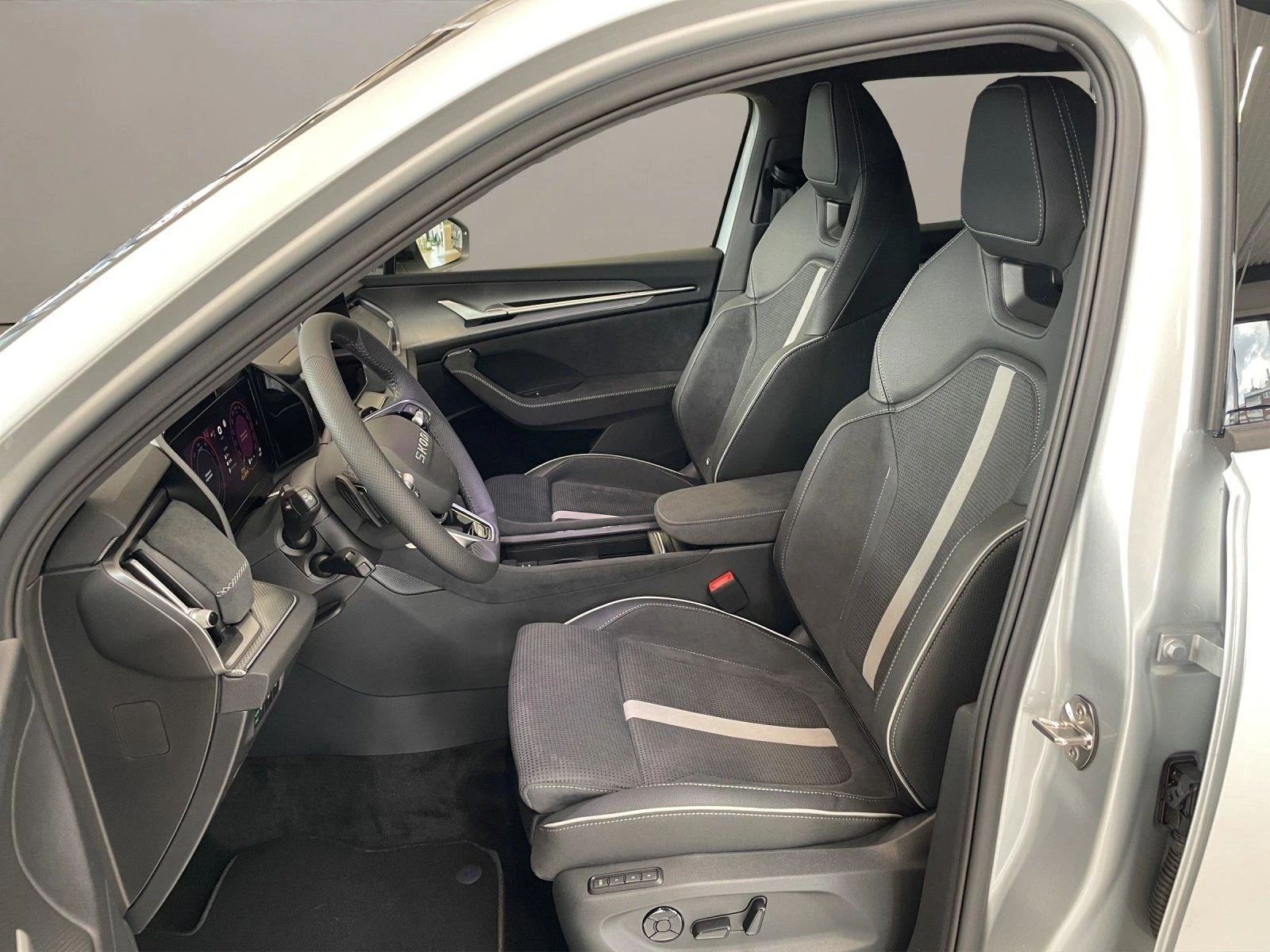 Skoda Kodiaq SPORT-LINE* CANTON* DISTR* MEMORY* KEYLESS*  - изображение 7