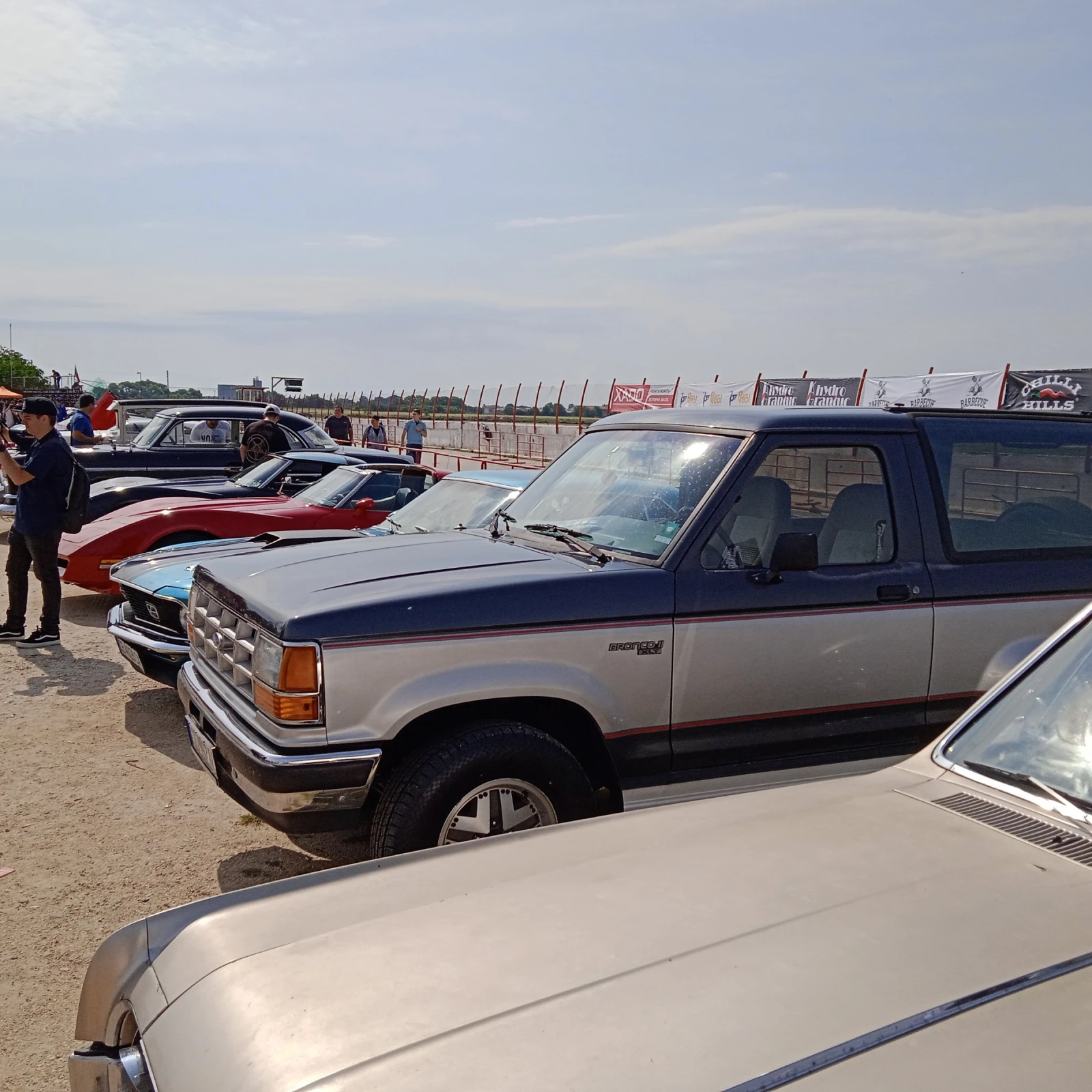 Ford Bronco XLT 4×4 - изображение 9