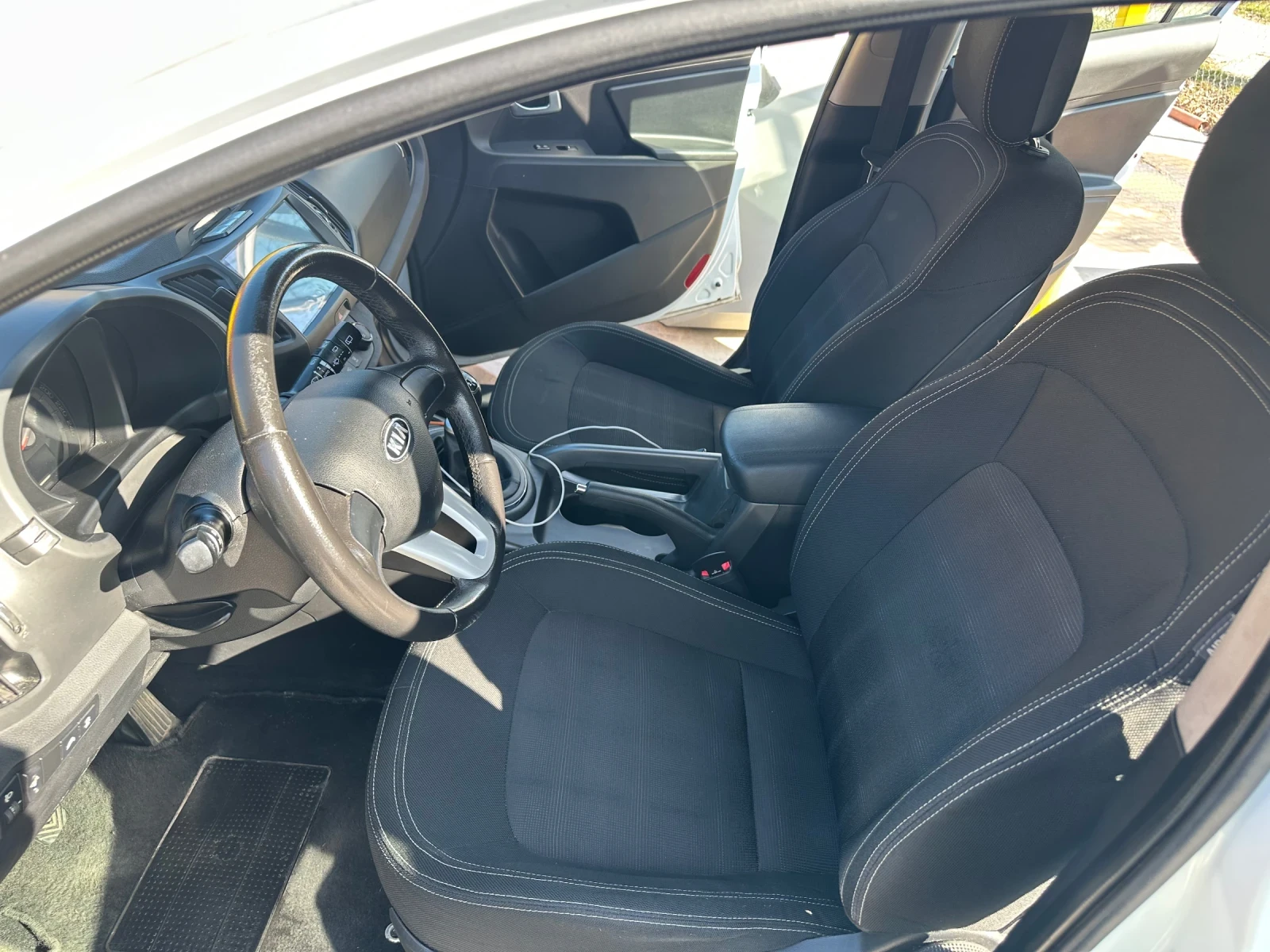 Kia Sportage, снимка 9 - Автомобили и джипове - 53718670