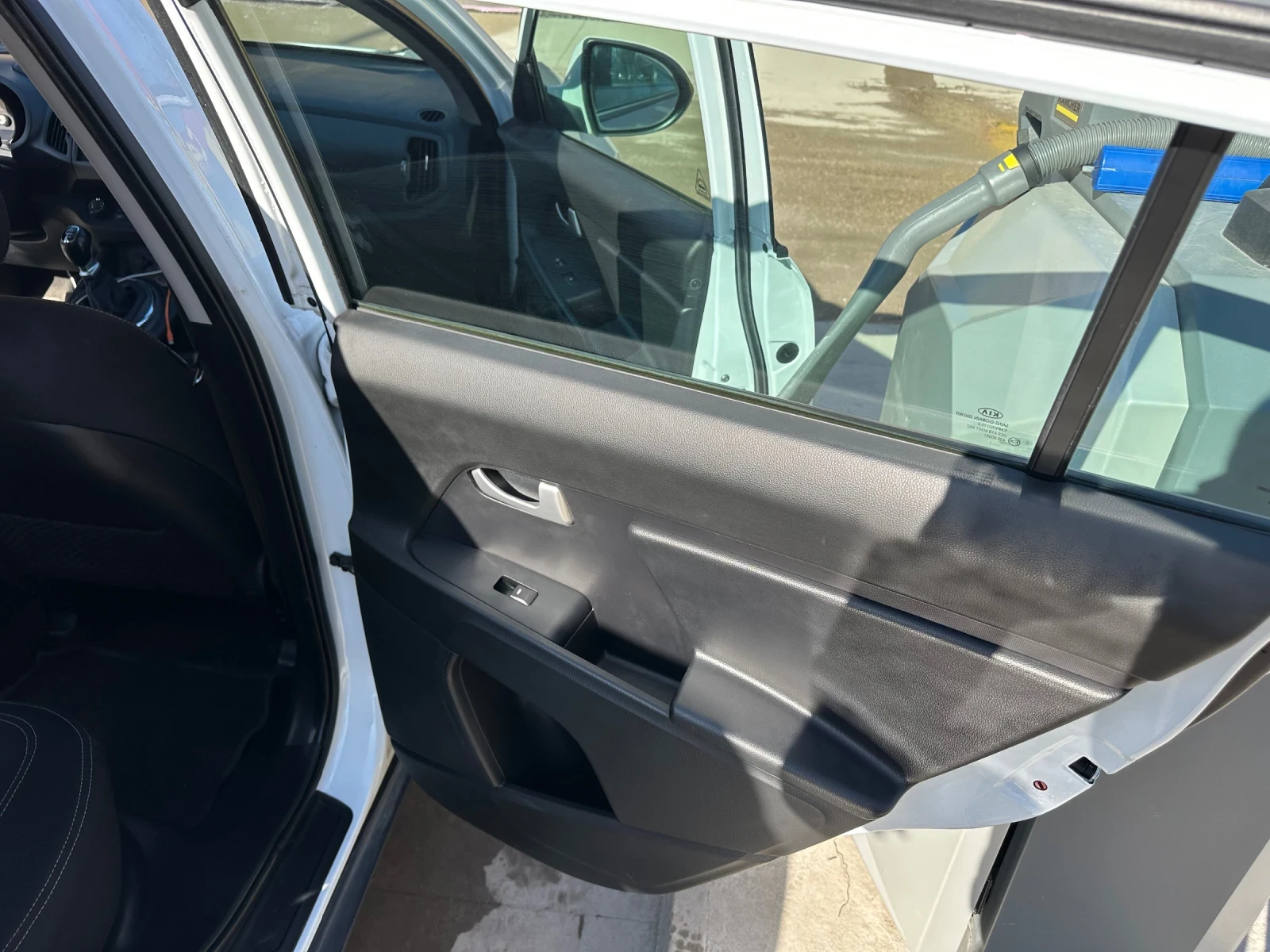 Kia Sportage, снимка 7 - Автомобили и джипове - 53718670