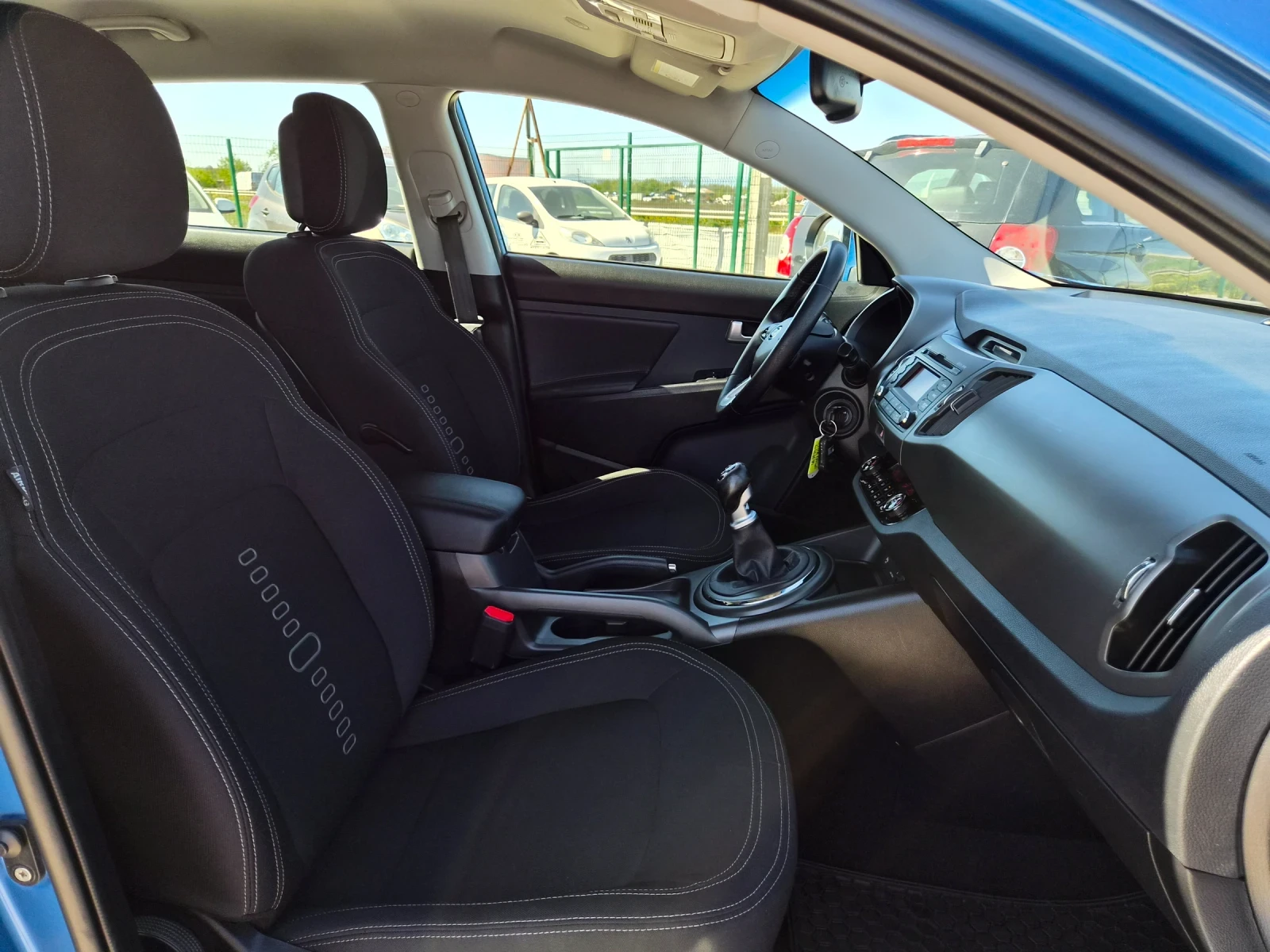 Kia Sportage 2.0D 136�� 4�4 ���� 5� | Mobile.bg � ����������� 12