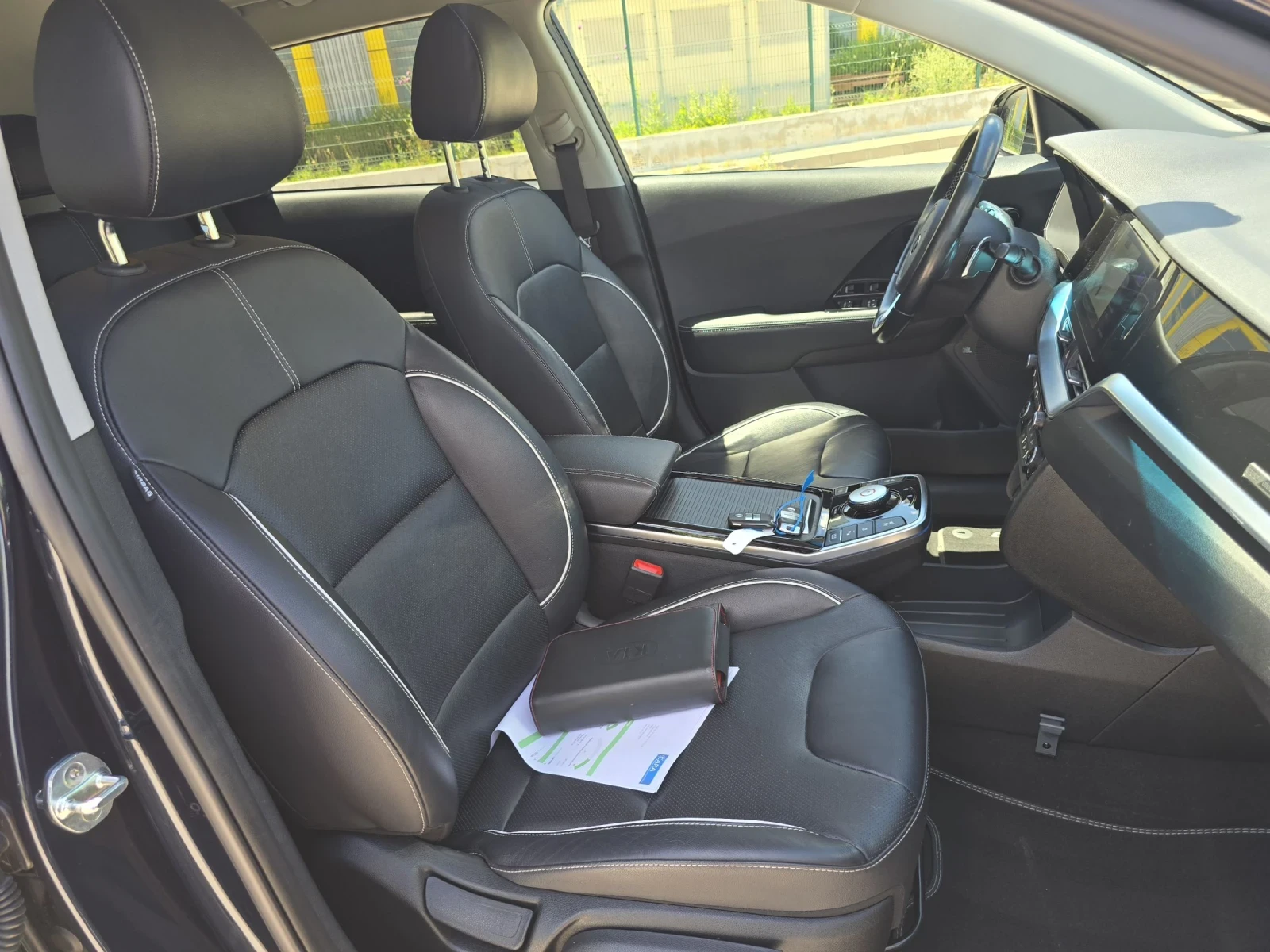Kia Niro 64KW/PREMIUM/TERMOPOMPA, снимка 14 - Автомобили и джипове - 54900881