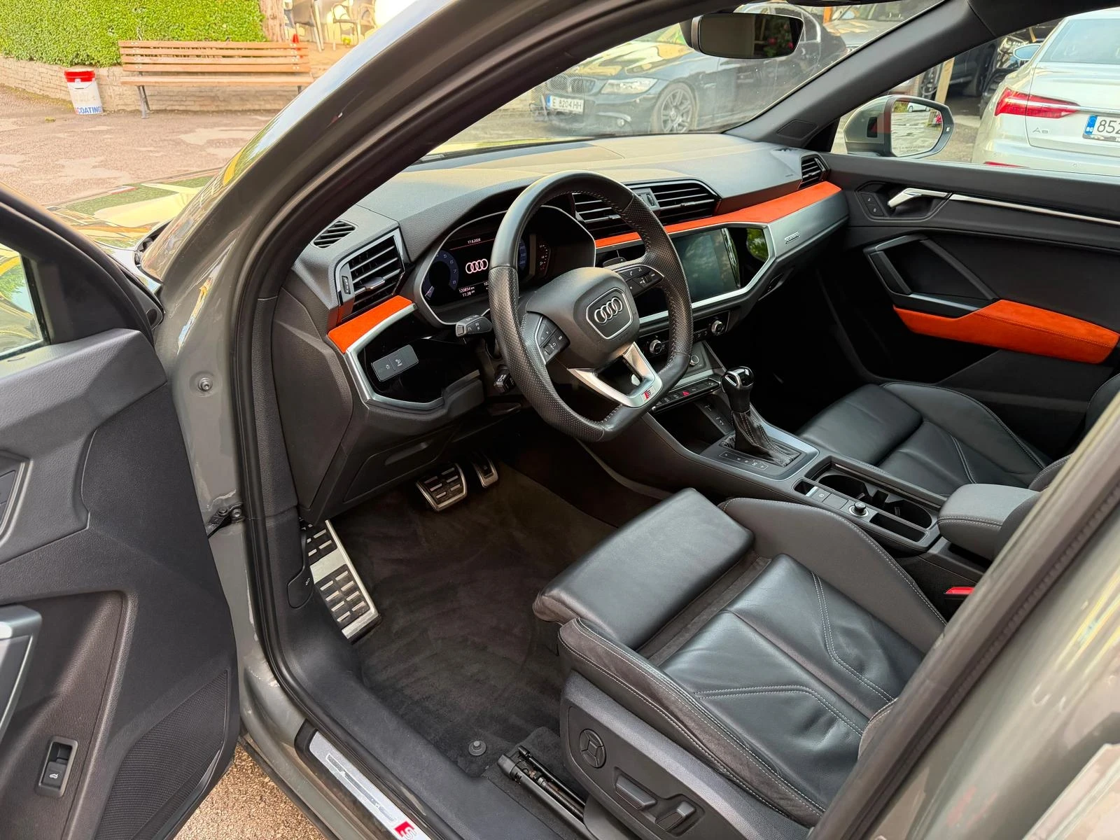 Audi Q3 45TFSI Technik Quattro S-Line, снимка 14 - Автомобили и джипове - 54956959