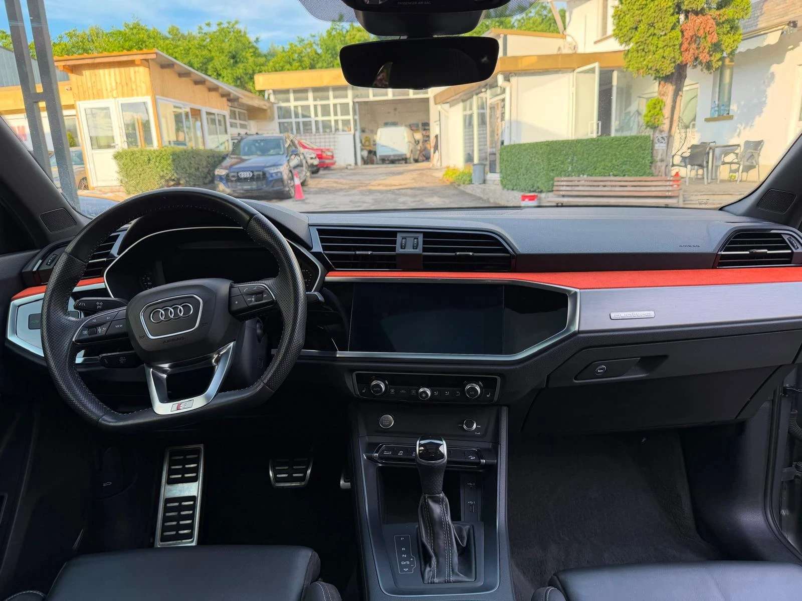 Audi Q3 45TFSI Technik Quattro S-Line, снимка 8 - Автомобили и джипове - 54956959