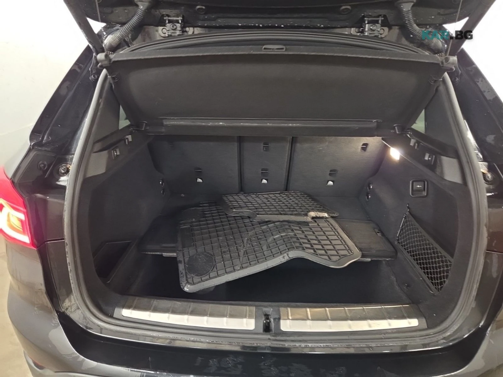 BMW X1 XDRIVE28I * АвтоКредит * (ЦЕНА ДО БГ), снимка 9 - Автомобили и джипове - 55095385