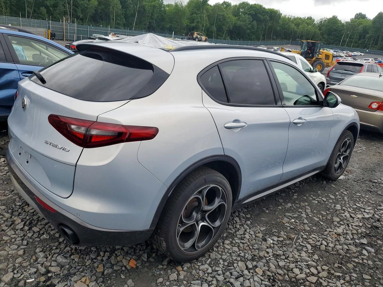 Alfa Romeo Stelvio TI| DISTRONIC| HARMAN/KARDON| KEYLESS, снимка 6 - Автомобили и джипове - 55254335