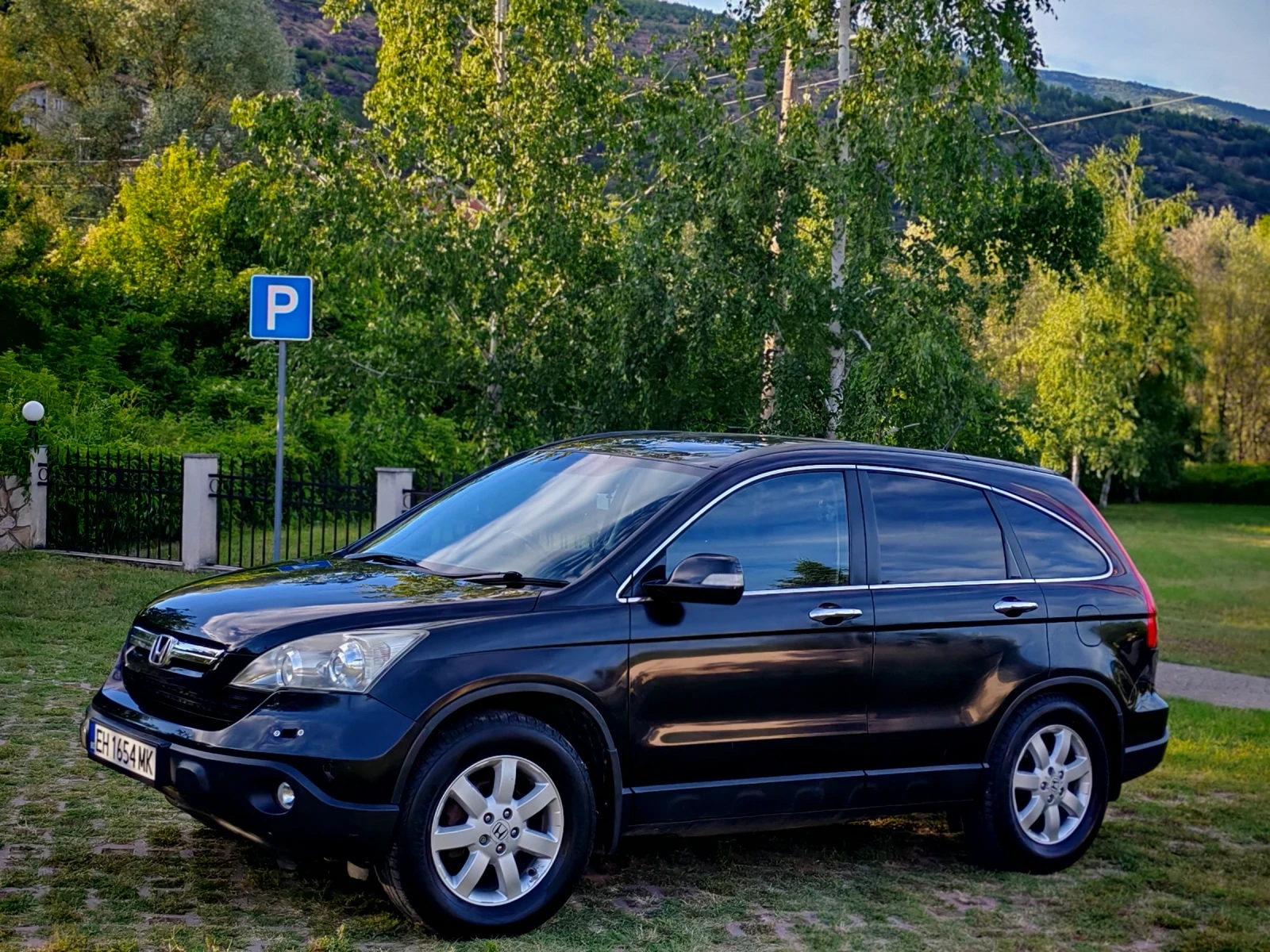 Honda Cr-v 2.2i-CDTi* 6-СКОРОСТИ* ДЕСЕН ВОЛАН* , снимка 3 - Автомобили и джипове - 55494555