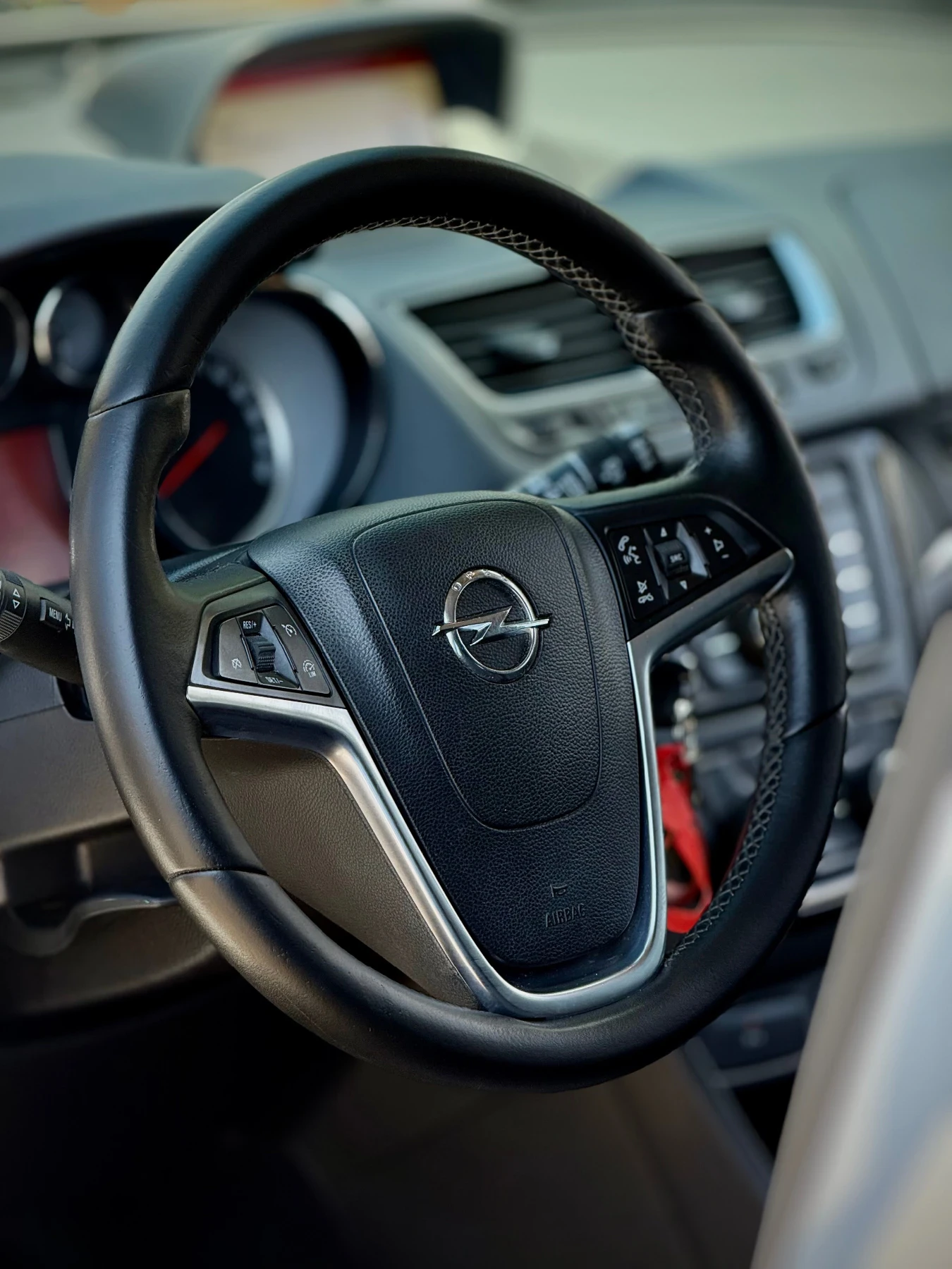 Opel Mokka LPG 1.4T, снимка 9 - Автомобили и джипове - 55625266