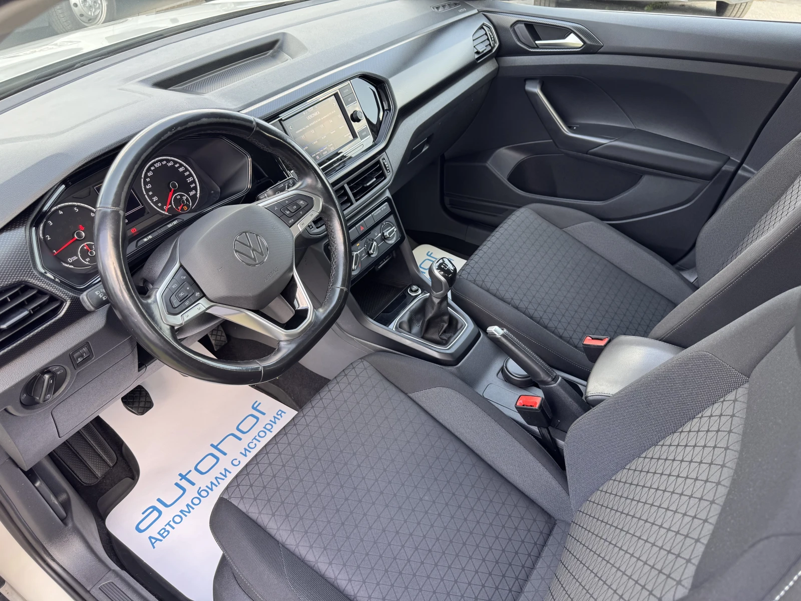 VW T-Cross LIFE+ /1.0TSI/110K.C./6MT, снимка 7 - Автомобили и джипове - 55629236
