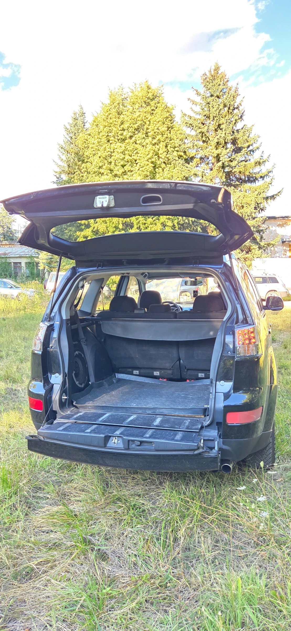Mitsubishi Outlander, снимка 5 - Автомобили и джипове - 55842957