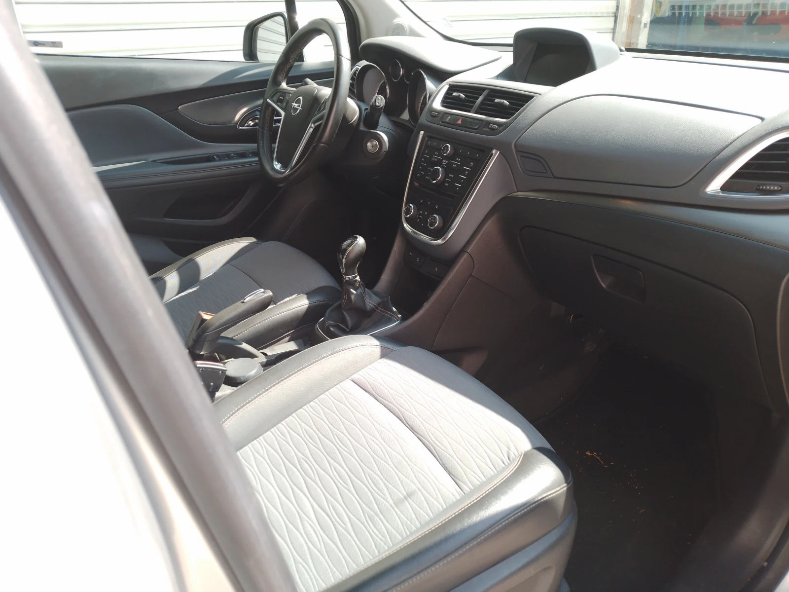 Opel Mokka 1.6 CDTI 4x4, снимка 11 - Автомобили и джипове - 56005891